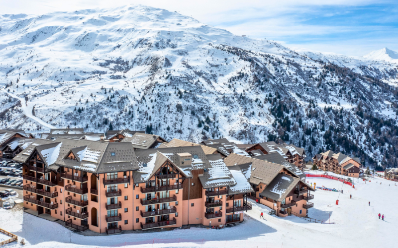 Vue panoramique sur la Résidence Le Thabor à Valmeinier